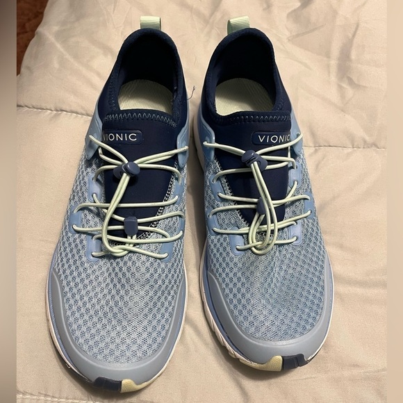 Vionic Shoes - Vionic London 1st Ray Technology Tennis shoes in color Bluebell Size 8.5